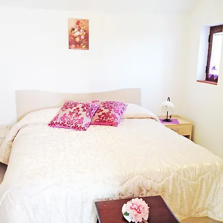 Apartment Holidays Costanza *