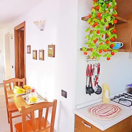 Апартаменты Holidays Costanza Аджерола